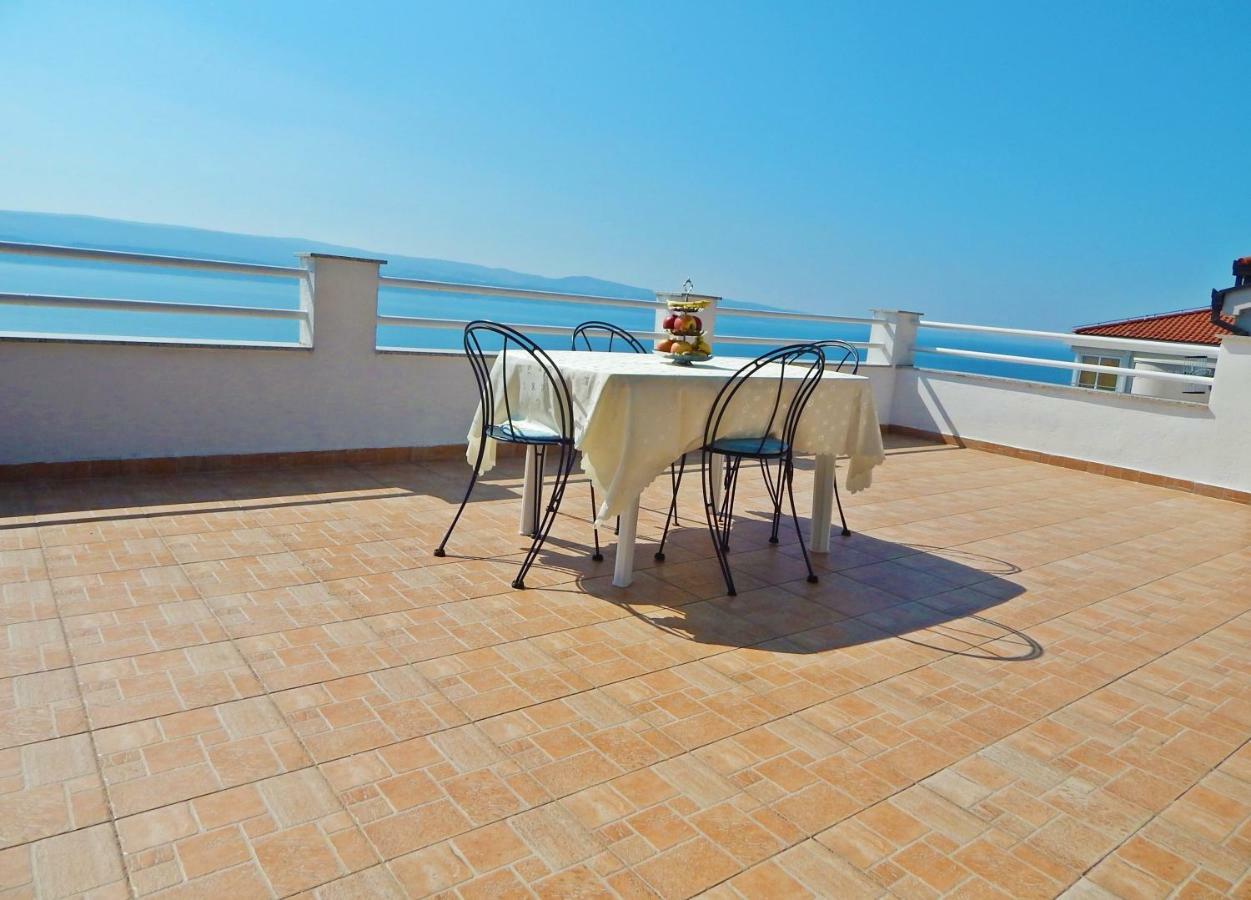 Apartment Kovacic Omiš Exteriör bild