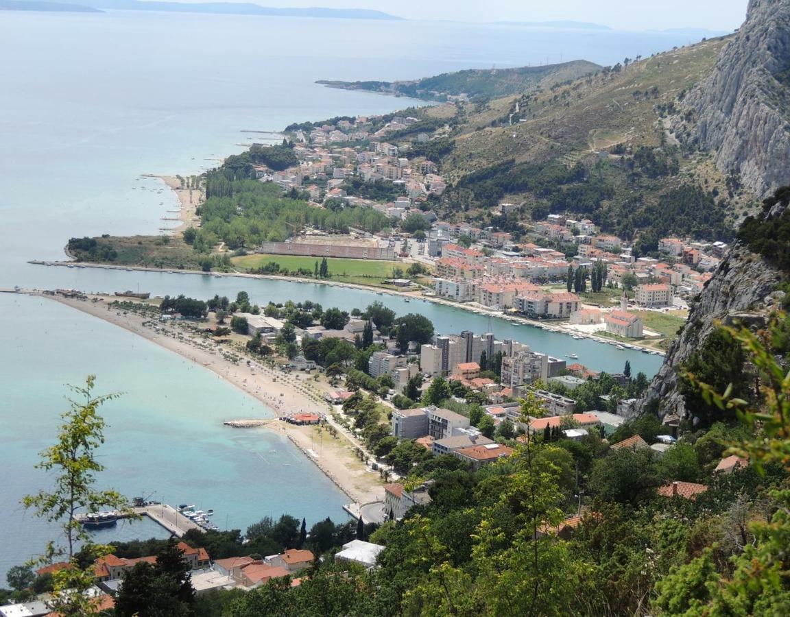 Apartment Kovacic Omiš Exteriör bild